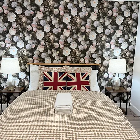 Vakantiehuis South Edin Family Haven 2 & Courtyard Edinburgh