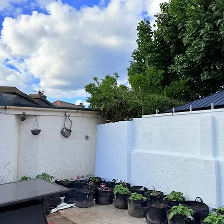 South Edin Family Haven 2 & Courtyard * Edinburgh