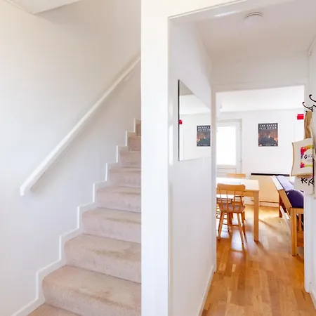 Serene 2bdr Retreat By Holyrood Park Apartment Edinburgh