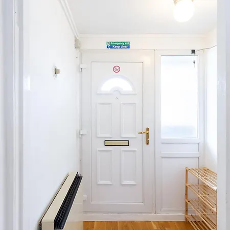 Serene 2bdr Retreat By Holyrood Park Apartment *