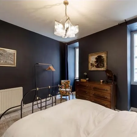 Cosy Grassmarket Hideaway *