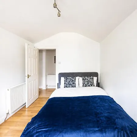 Bnbnova - 1br - By Castle - West End Edinburgh