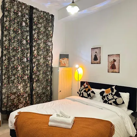 Elegant One Bedroom Apartment Edinburgh