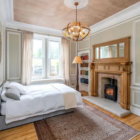 Elegant Victorian On Holyrood Park Lägenhet *