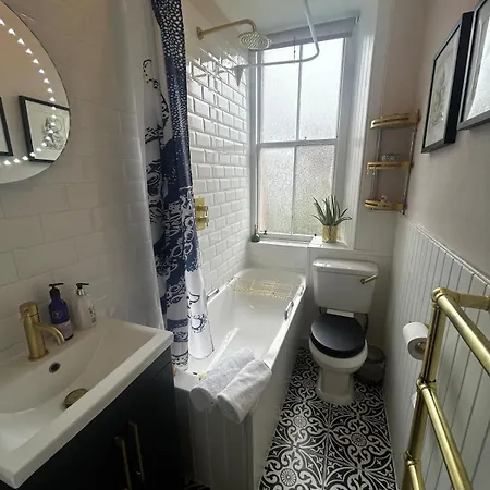 Charming Flat, Easy Access To Fringe Edinburgh