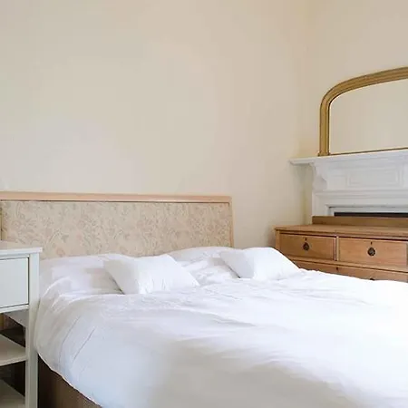 Apartment Bright Victorian 4-bed Flat Marchmont