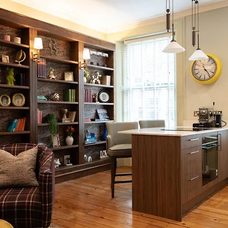The Mews At Wemyss Apartment