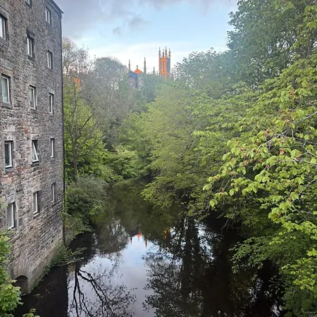 Charming Old Schoolhouse In Dean Village * Edinburgh