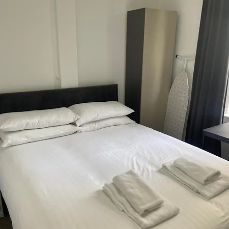 Apartment Gorgie - 2 Bedrooms No Lounge Edinburgh
