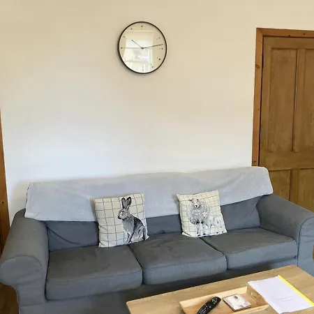 Apartment Bright 2br Gem In Old Town Location Edinburgh