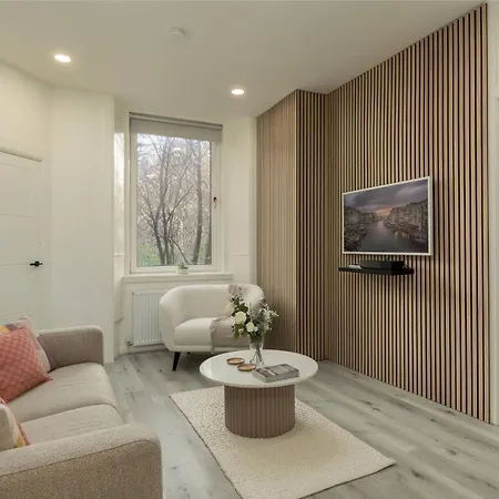 Modern Wheatfield Apartment *
