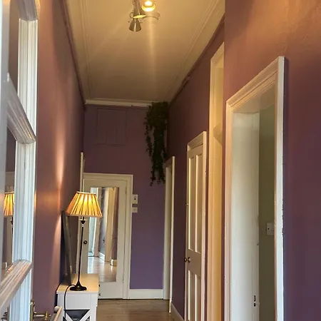 Private Entry 2-bedroom Flat Apartment Edinburgh