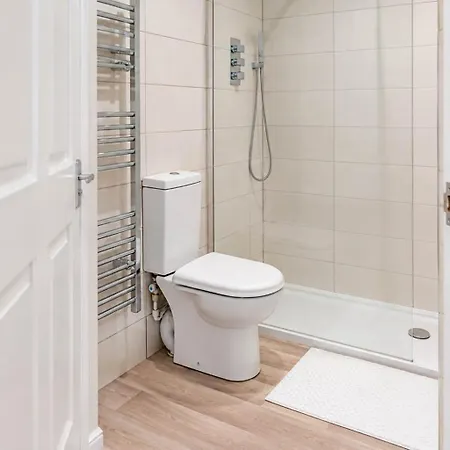 Bnbnova - 1br - Steps From Calton Hill, Apartment Edinburgh