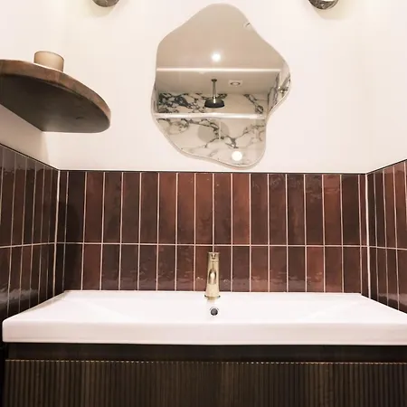 Meus Apartments, West End * Edinburgh