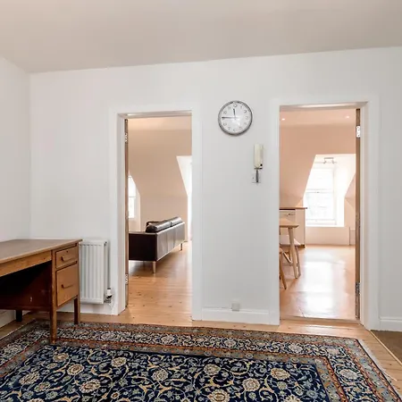 Old Town Apartment