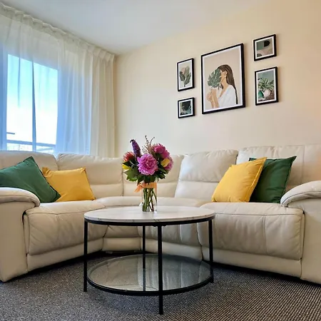 Modern 2 Bedroom Apartment, Near The Sea & Apartment Edinburgh