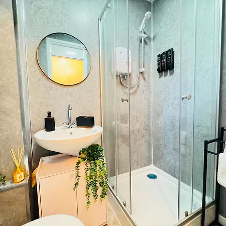 Stylish 3-bed In Leith Apartamento