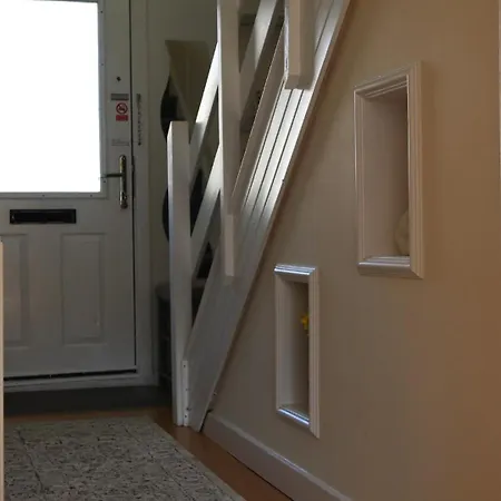 Entire Duplex Flat Center *