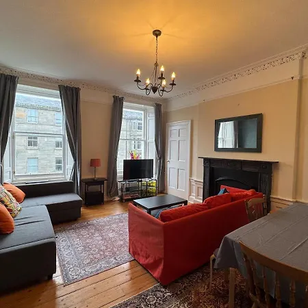 Apartment Pleasance 4 Bedrooms 7 Beds