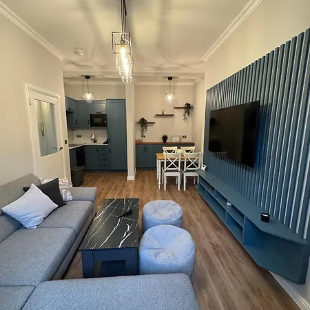 Apartament *