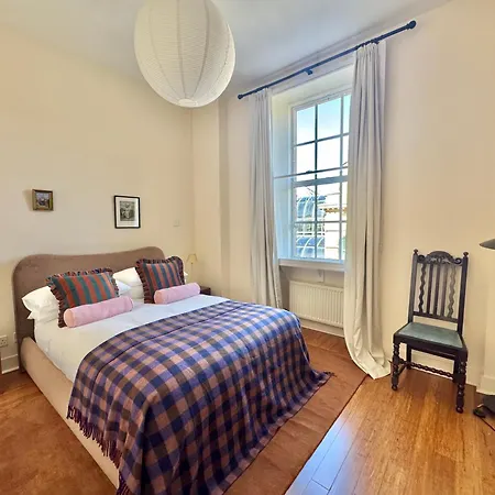 Museum View Center Luxury With Lift Royal Mile Apartment