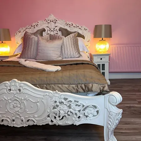 Luxurious In Leith Apartment *