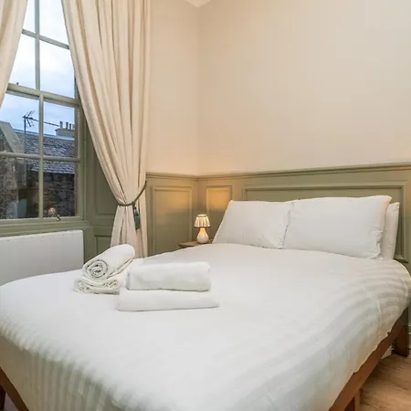 Apartment Charming Georgian Flat In The Heart Of - Pass The Keys Edinburgh