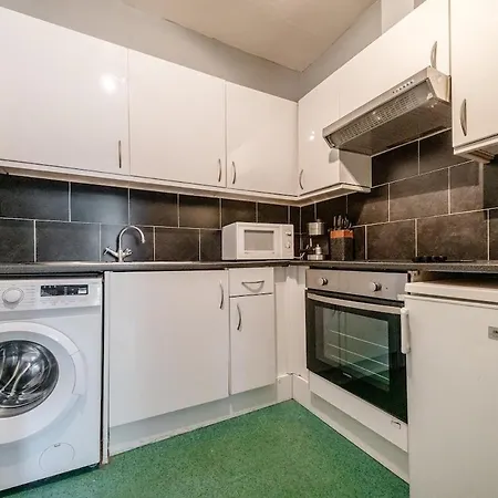 The Bonnie Bothy , Sleep 5, Cosy Stay! * Edinburgh