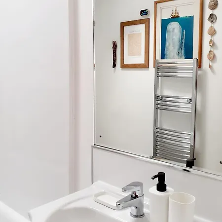 Stylish 2br- Free Parking- Heart Of Lejlighed *