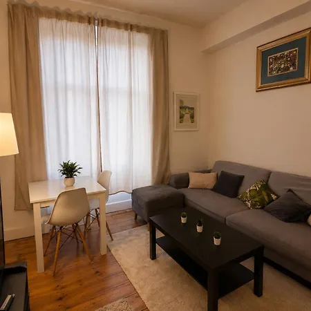 Comfortable 2 Bedroom Flat In Leith Edimburgo