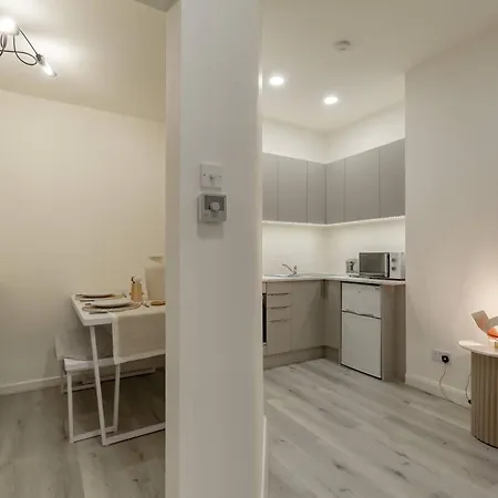 Modern Wheatfield Apartment *