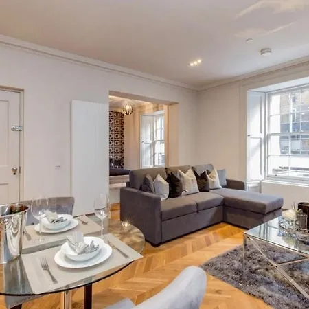 Stylish West End Retreat * Edinburgh