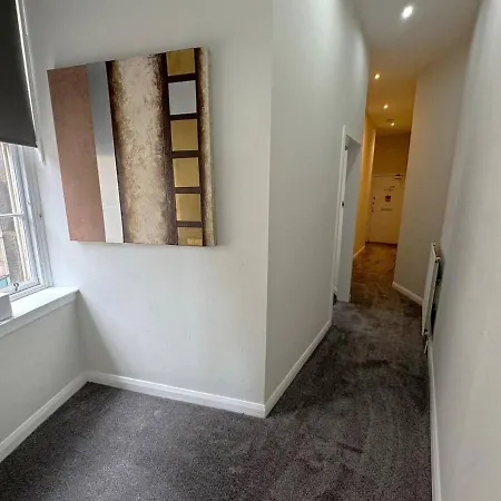 Apartment Centre - Sunshine On Leith Street *