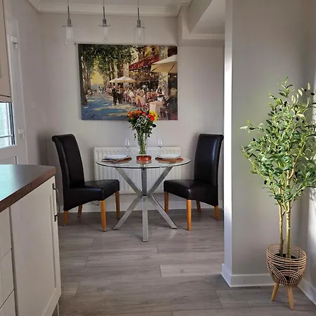 Peaceful Nest 20min Airport And Centre Apartment *