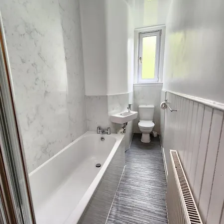 Apartment Two-bed Near Centre *