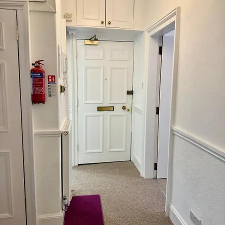 Bright 3br Rose Street Heart Of Lägenhet Edinburg
