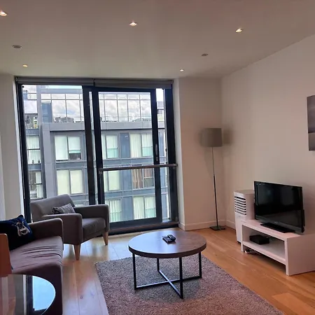 Quartermile Apartment *