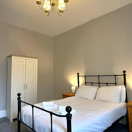 Apartment Centre Flat On Hanover Street *