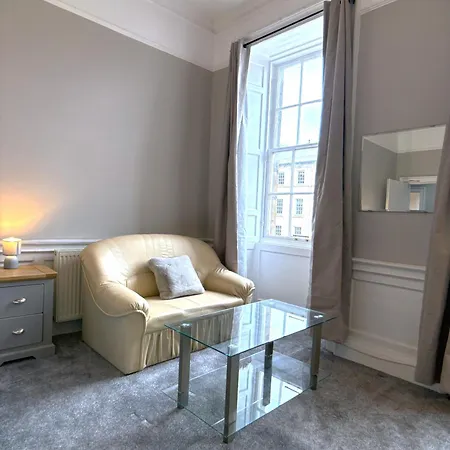 Apartment Centre Flat On Hanover Street Edinburgh
