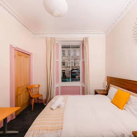 Apartment And Charming *