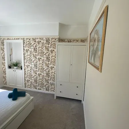 Apartment Delightful And Bright Upper In *