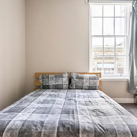 Modern New Town Flat