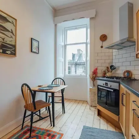 Stylish Newington Flat With Free Parking Edinburgh