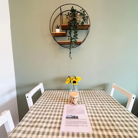Immaculate Peaceful Retreat Edinburgh