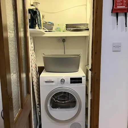 Apartment Bright 2br Gem In Old Town Location *