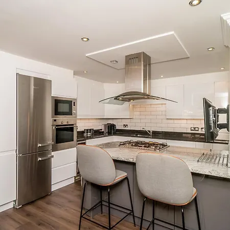 Stylish Hideaway In - Pass The Keys Apartment *