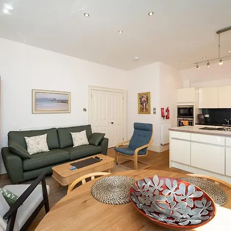 Apartment Brewer's Delight In Oasis Edinburgh