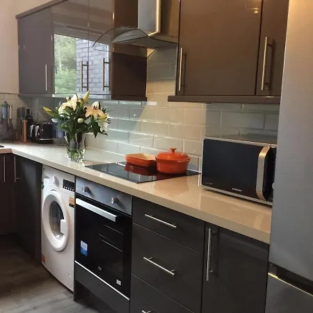 Spacious One Flat Per Floor With Parking *