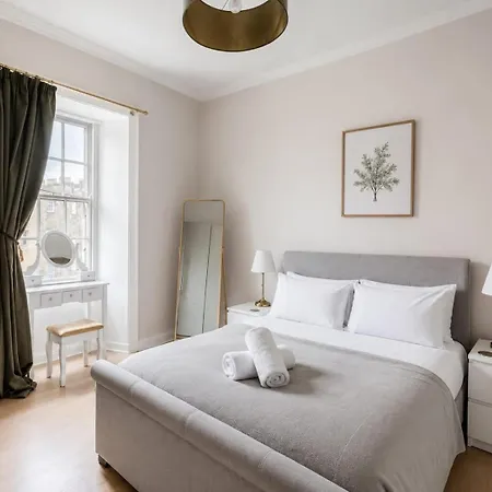Bnbnova - 2br - West End Castle Lägenhet