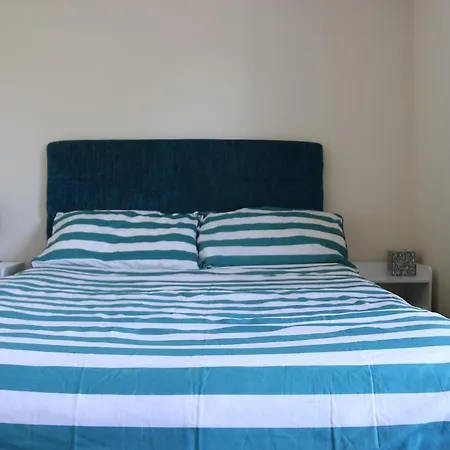 Entire Duplex Flat Center *